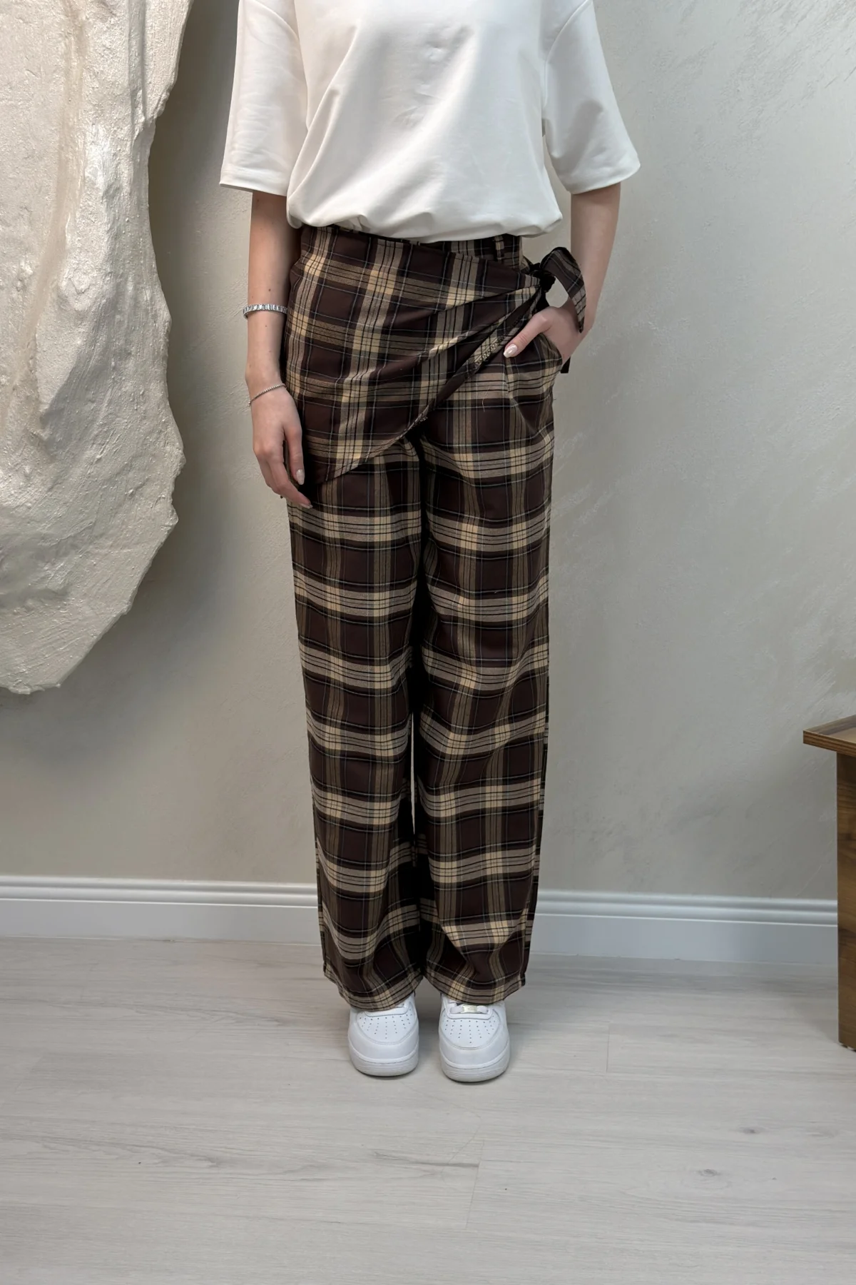 MUADİL EKOSE DETAYLI BAĞLAMALI PANTOLON- CAMEL