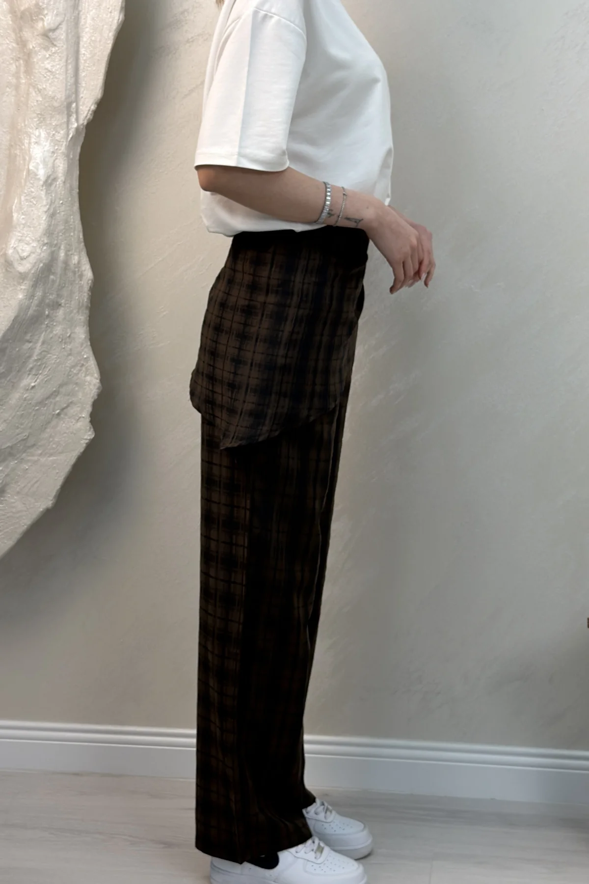 MUADİL EKOSE DETAYLI BAĞLAMALI PANTOLON- SİYAH