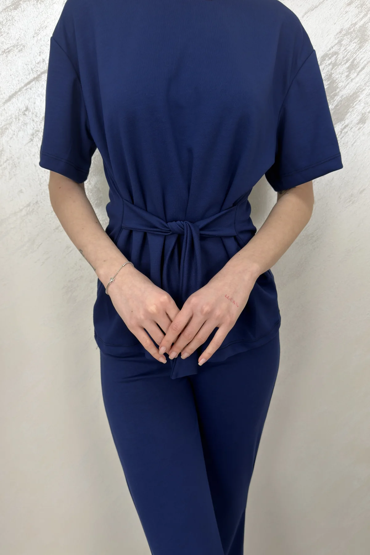 ÇİFT TARAF BAĞLAMALI MODAL TAKIM- LACİVERT