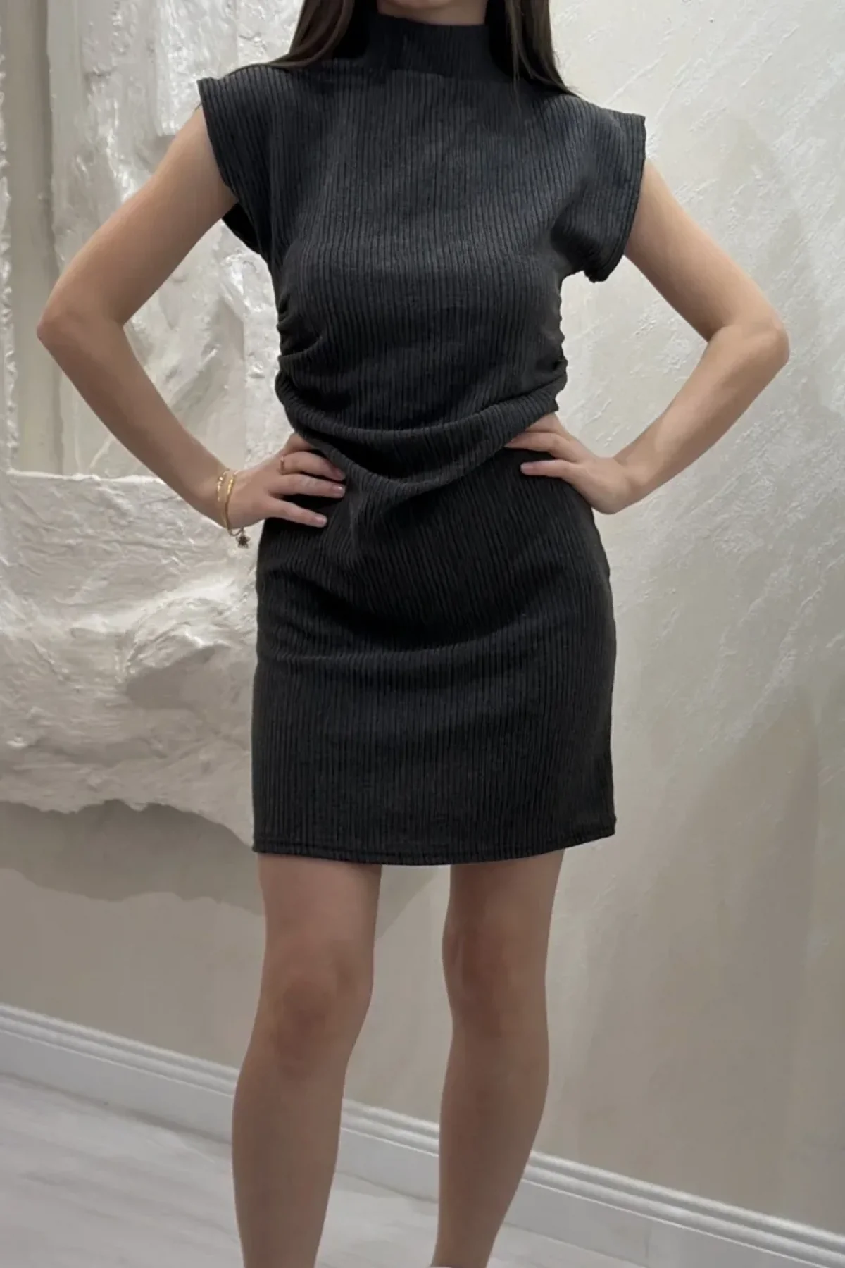 BÜRÜMCÜK MİNİ ELBİSE- FÜME