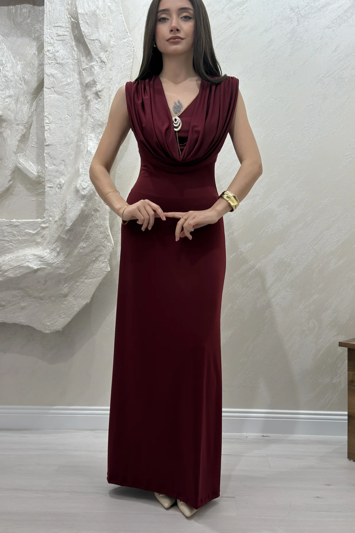 DEGAJE YAKA SANDY ELBİSE- BORDO