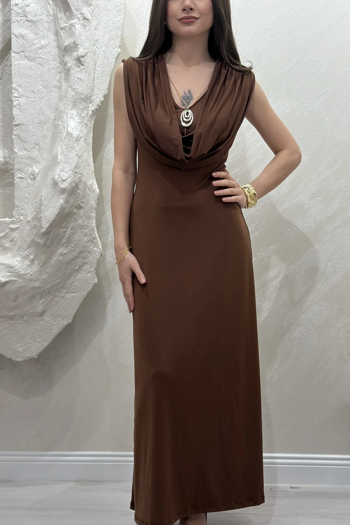 DEGAJE YAKA SANDY ELBİSE- KAHVE