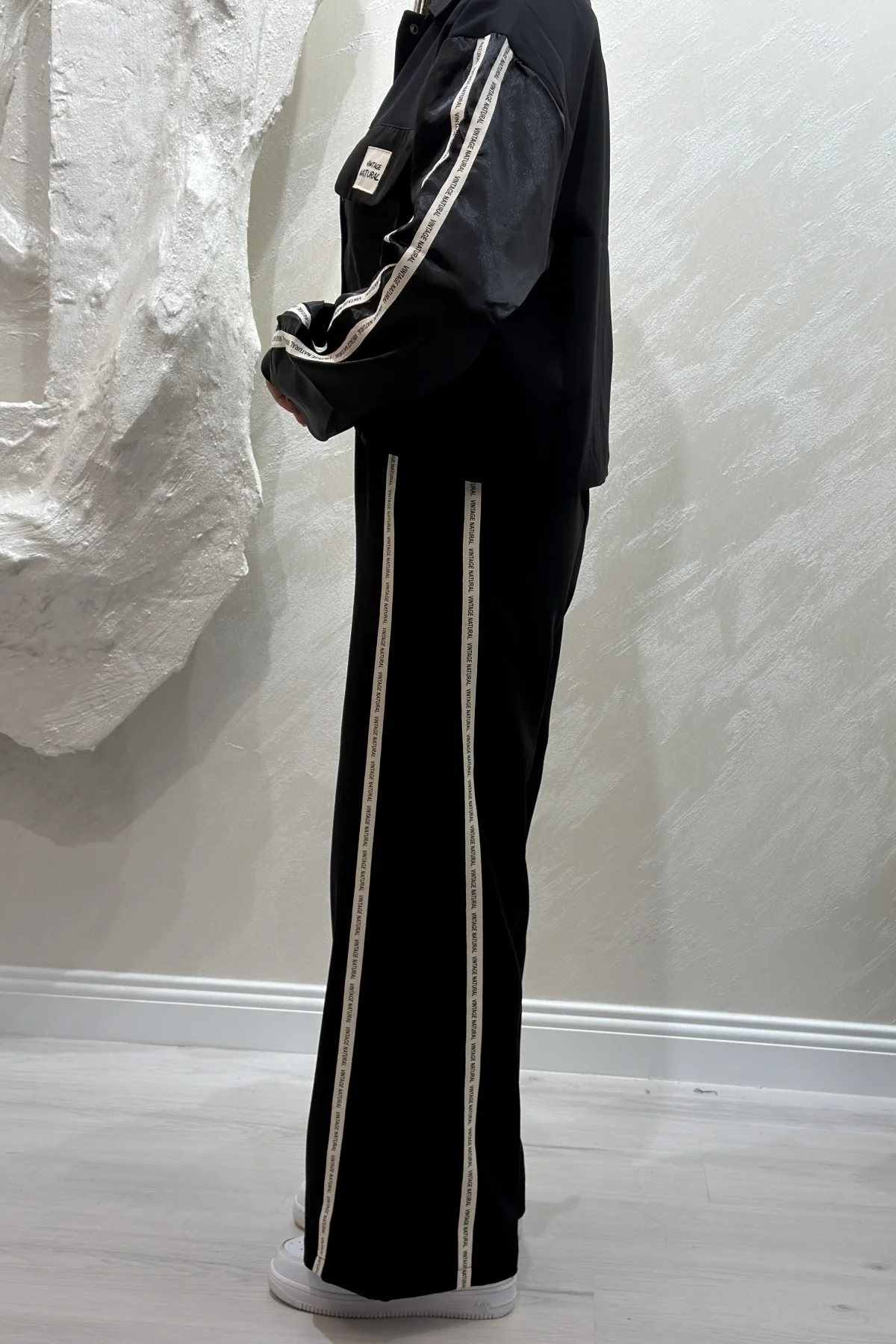 PARAŞÜT KUMAŞ ŞERİT DETAYLI TAKIM- SİYAH