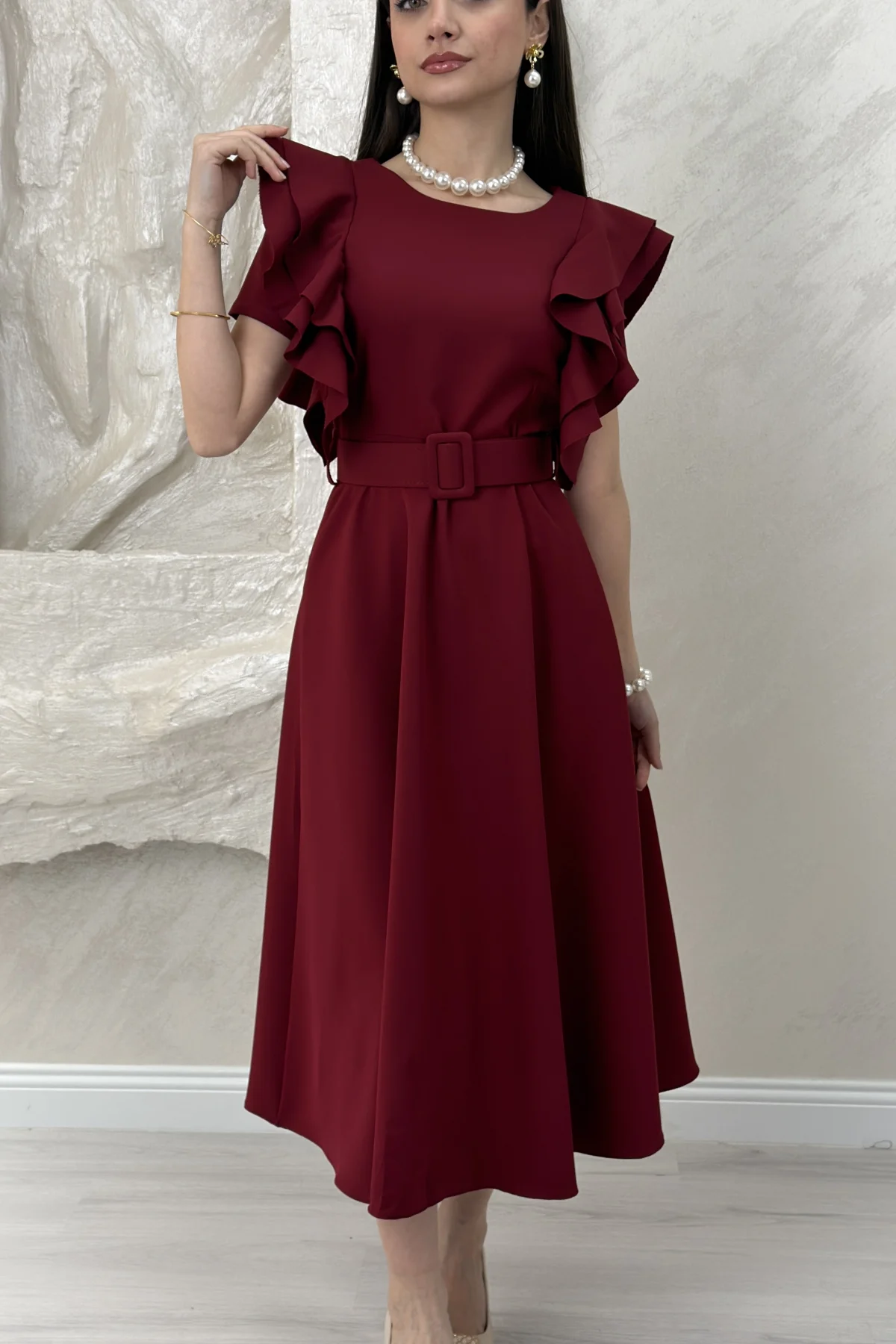 OMUZ KATLI KEMERLİ ELBİSE-BORDO