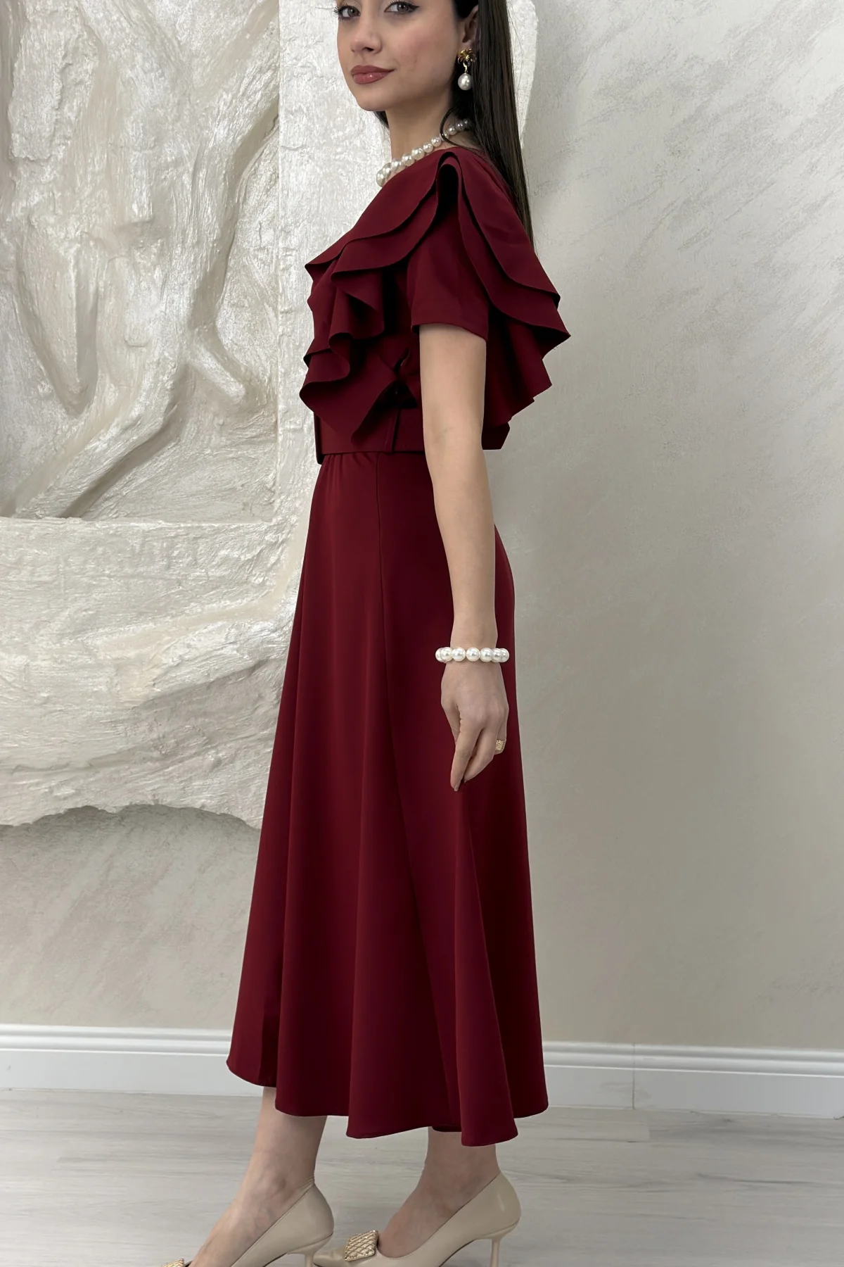 OMUZ KATLI KEMERLİ ELBİSE-BORDO