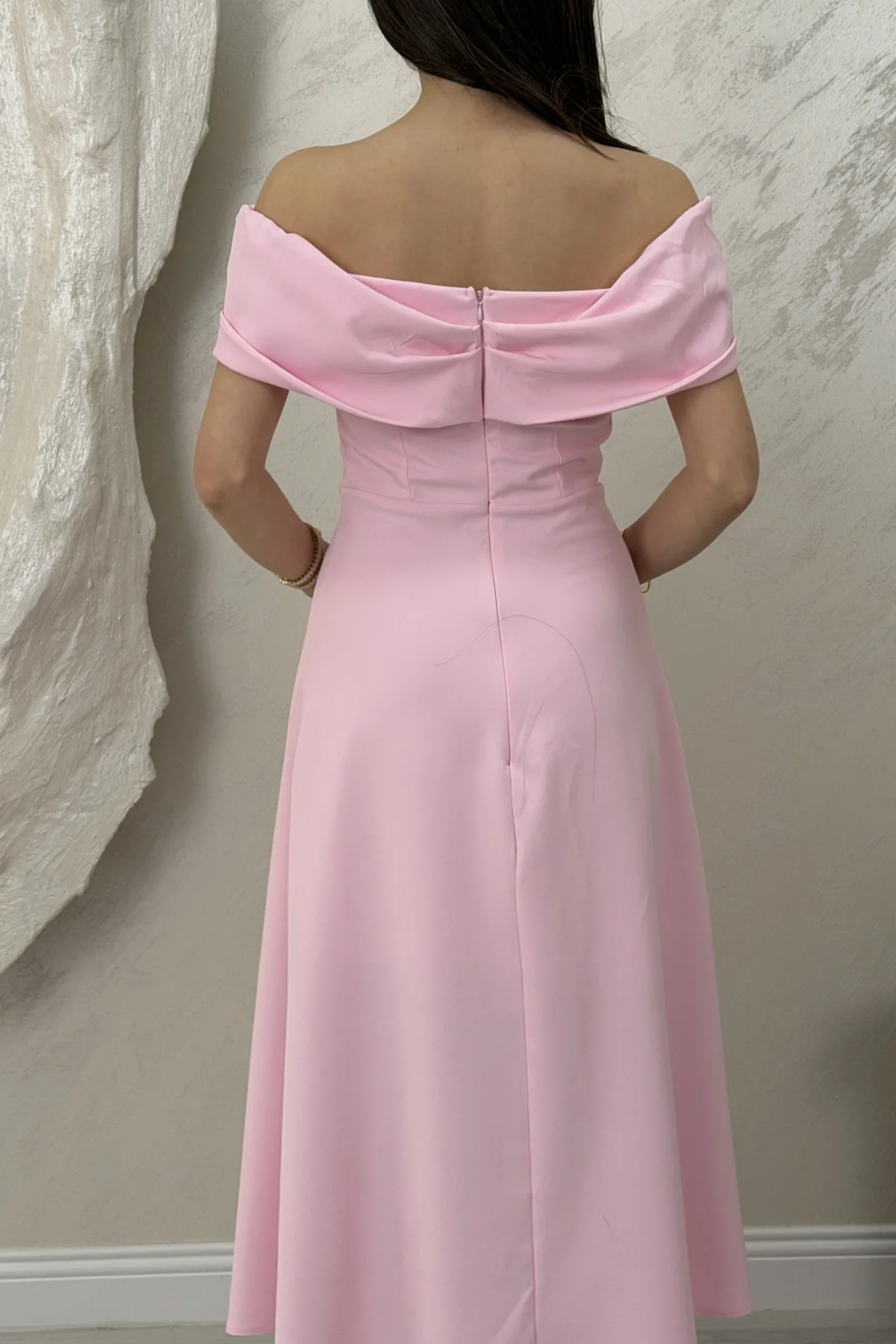 MADONNA YAKA TOKALI ELBİSE