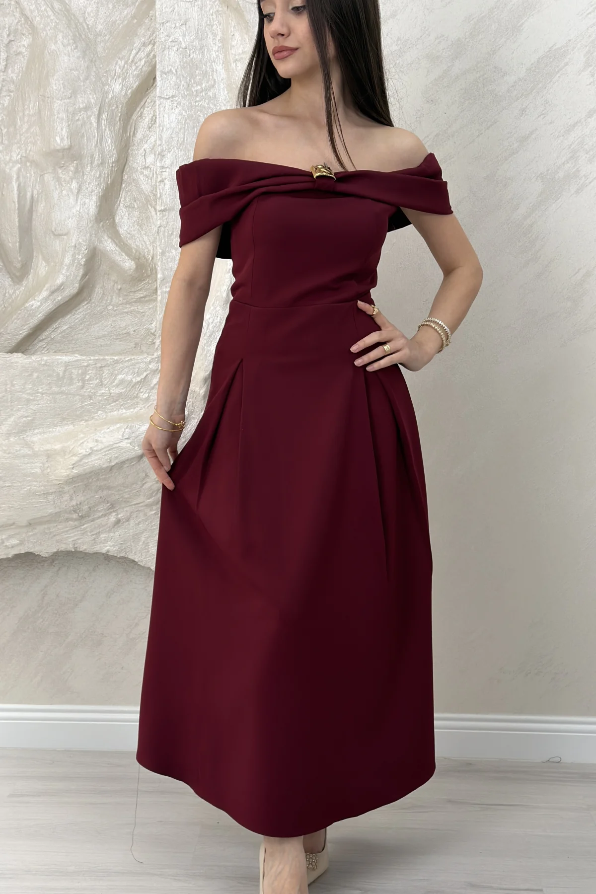 MADONNA YAKA TOKALI ELBİSE