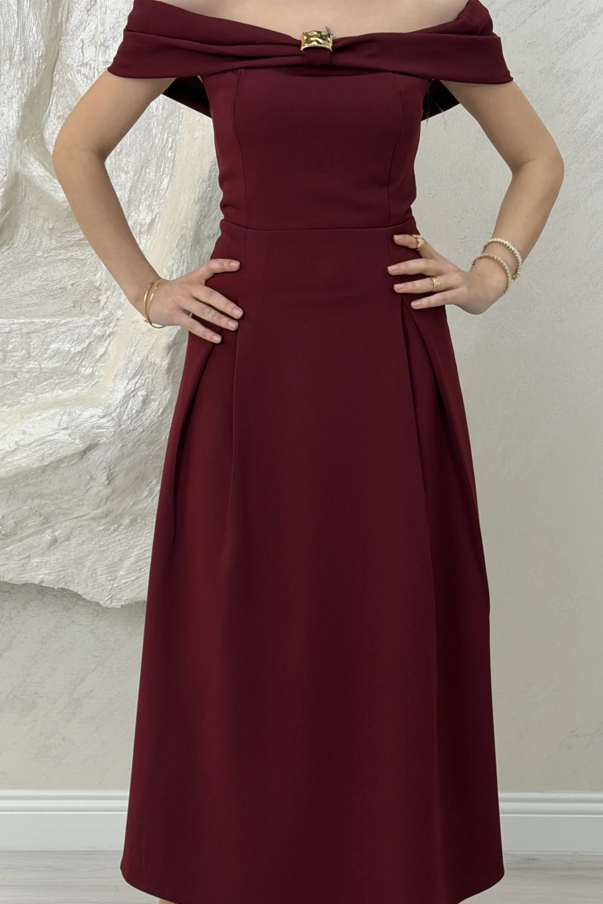 MADONNA YAKA TOKALI ELBİSE