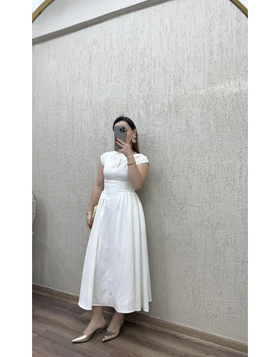 Belden Oturtmalı Sırt Detaylı Midi Boy Elbise Beyaz