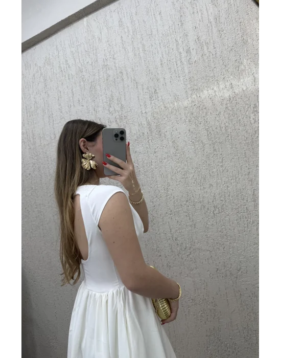 Belden Oturtmalı Sırt Detaylı Midi Boy Elbise Beyaz