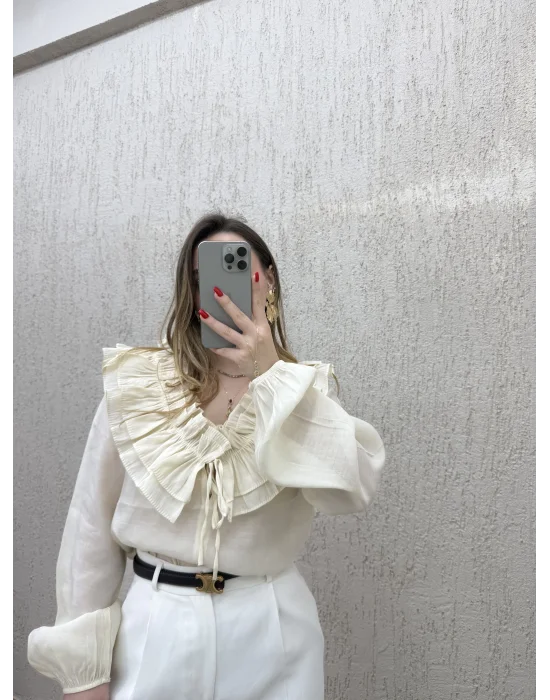 Fırfır Detaylı Gömlek Krem