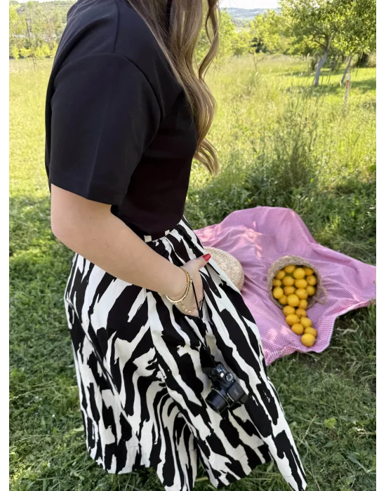 Salaş Kesim ZR Model Etek Siyah/Beyaz