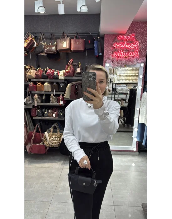 Yanı şeritli eşortman altı