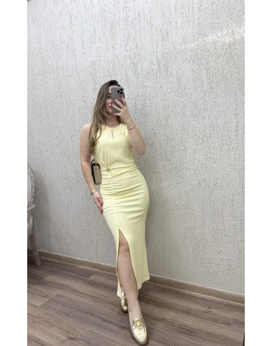 Yırtmaçlı Gold Detaylı Elbise Sarı