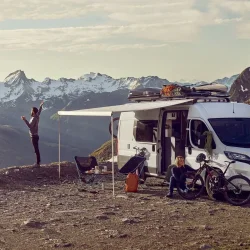 Thule Omnistor 6300 Kasetli Karavan Tentesi Tavan Montajlı 4.50x2.50 - Siyah