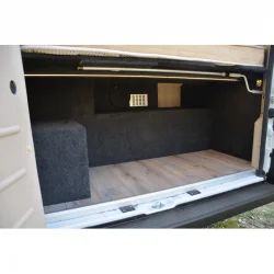 SATILIK SIFIR KM OTOMATİK VİTESLİ LÜKS KARAVANLAR