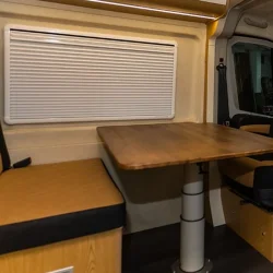 SUGA Amortisörlü Karavan Cam Pencere 90cm x 45cm