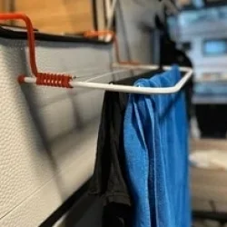 SUGA Pratik Katlanabilir Karavan Çamaşır Askılığı Kırmızı 55x34 cm