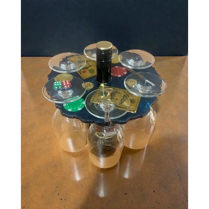 6LI Şarap Kadehi Tutucu(Siyah Poker Temalı)