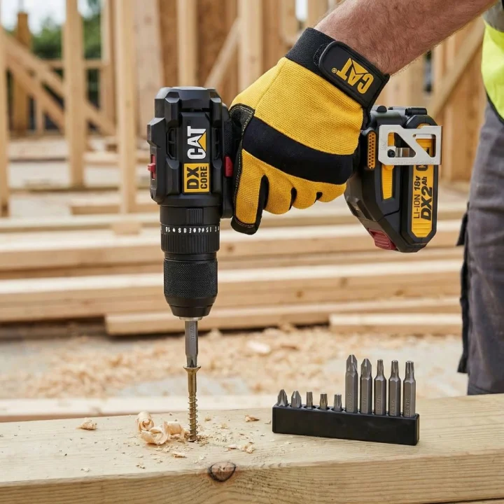 CAT DX1010.1 18Volt 2.0Ah Li-ion Çift Akülü Kömürsüz Profesyonel Şarjlı Darbeli Matkap + 20 Parça Delme Vidalama Uç Seti