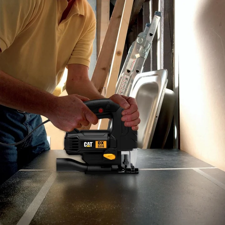 CAT DX5310 550Watt Profesyonel Devir Ayarlı Dekupaj Testere + DA06901 10 Parça Testere Ucu