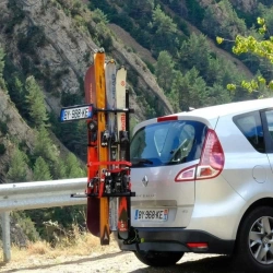 Buzz Rack Buzz Ski Kayak Ve Snowboard Çeki Demiri Taşıyıcı