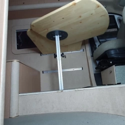 Karavan Yavru Masa Ayağı