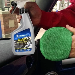Michelin MC31463 650ml Torpido ve Suni Deri Temizleme ve Bakım Spreyi