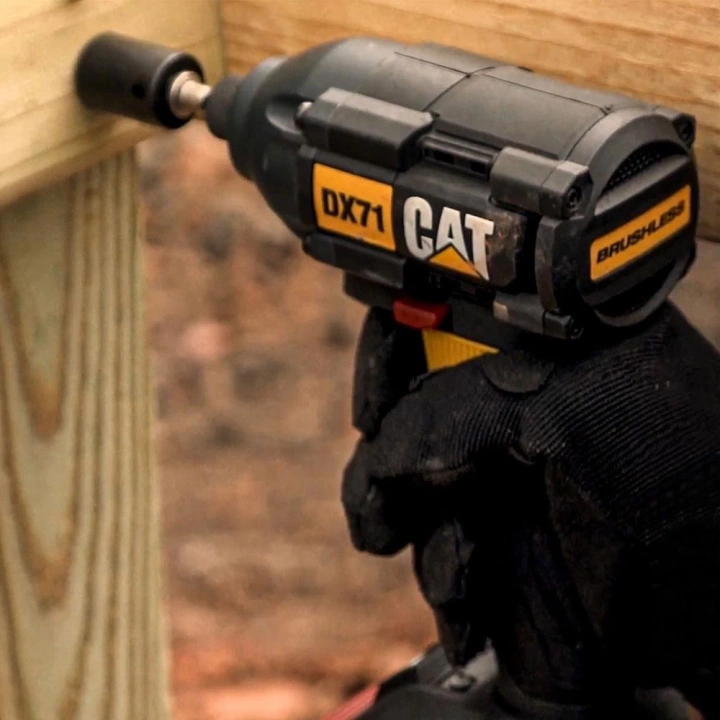 CAT DX12K.2 18Volt/4.0Ah Li-ion Çift Akülü Kömürsüz Profesyonel Şarjlı Darbeli Matkap + DX71.2 Kömürsüz Darbeli Tornavida Kombo Set