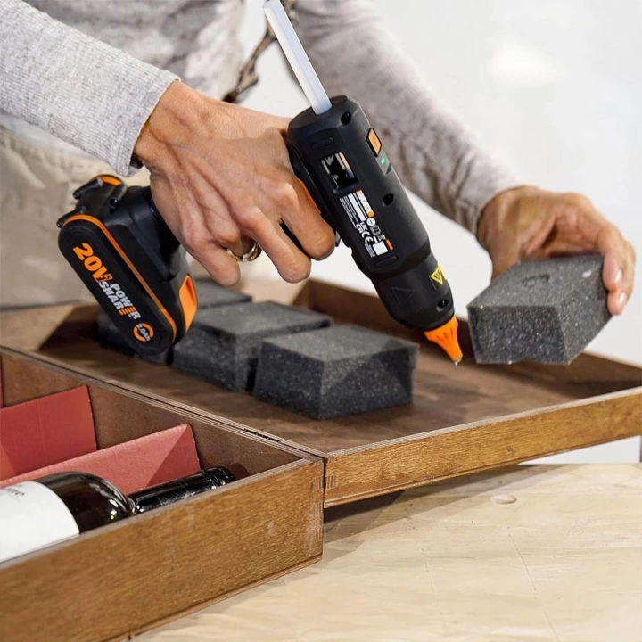 WORX WX045.9 20Volt 11MM Profesyonel Sıcak Mum Silikon Tabancası + 10 Silikon (Akü Dahil Değildir)