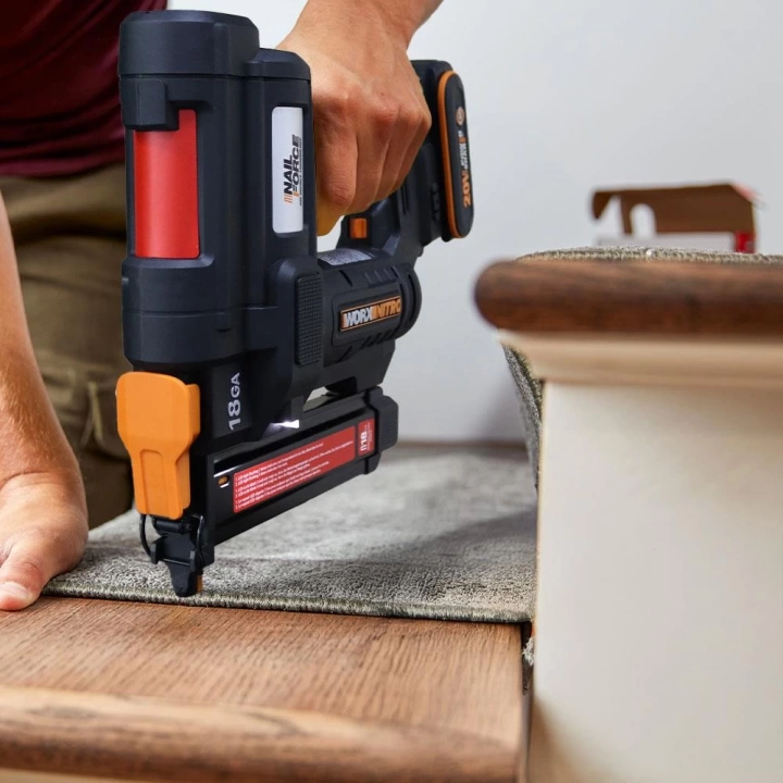 WORX WX844.9 20Volt 16-40mm Profesyonel Şarjlı Zımba Makinesi + 2700 Adet Yedek Zımba (Akü Dahil Değildir)