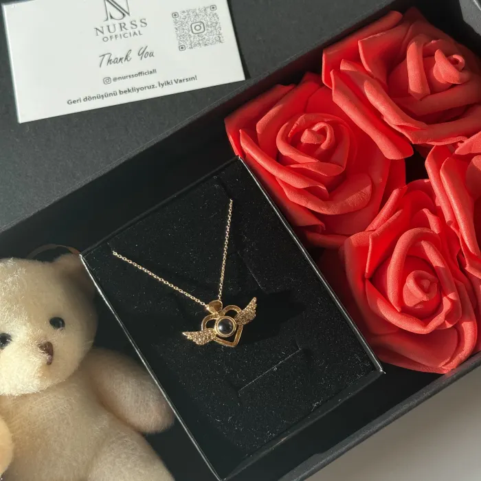 100 dilde seni seviyorum kanatlı kalp gold renk