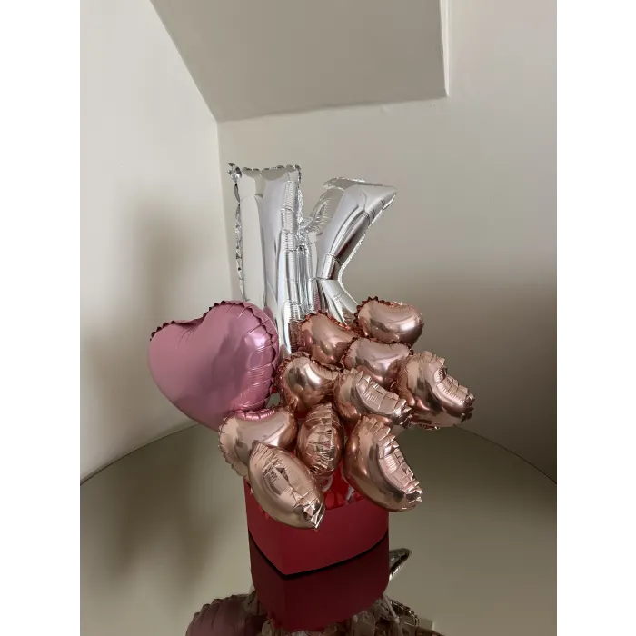 Kişiye özel balonlu harfli kutu