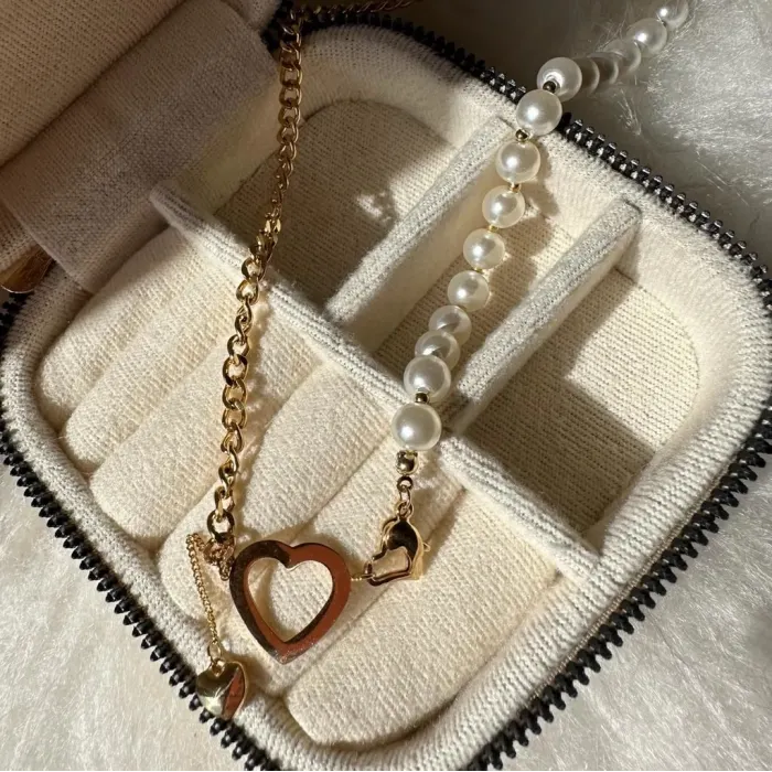 ÇELİK YARI İNCİLİ KALP KOLYE