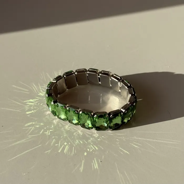 Dolgu taşlı parlak esnek kadın yeşil bileklik