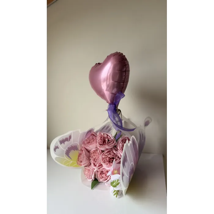 Kelebek çantalı buket