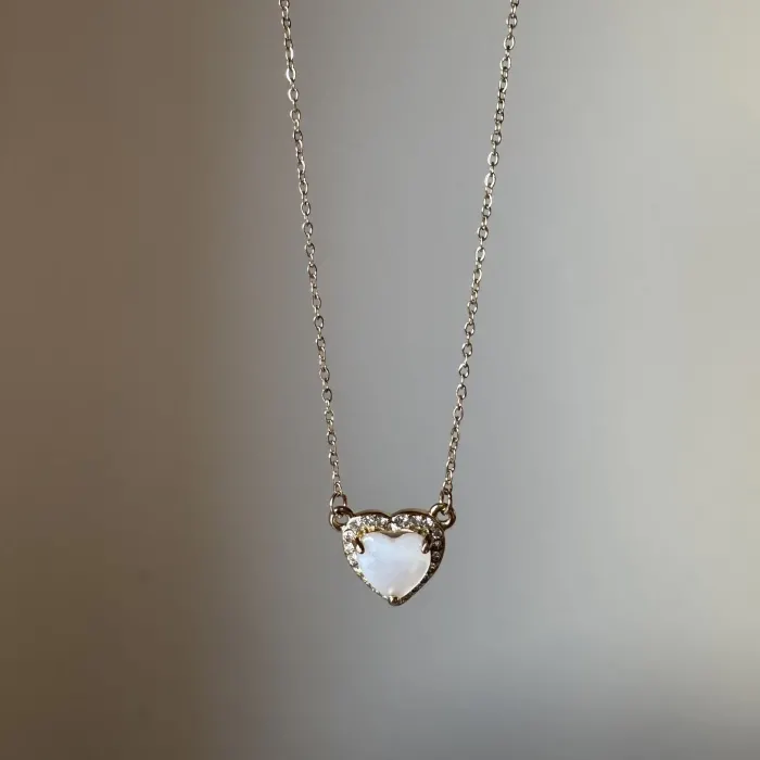 Minimal Çelik kalp kolye