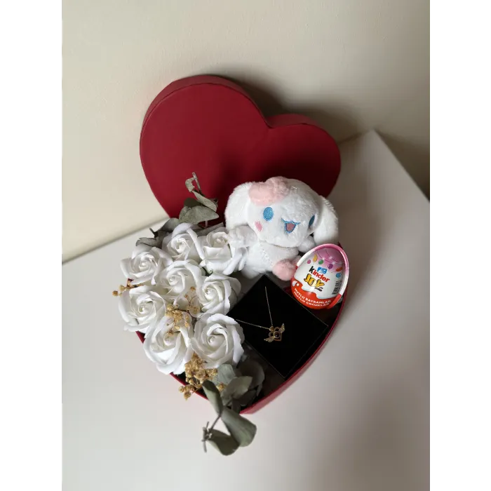 Özel güllü ayıcıklı kutu