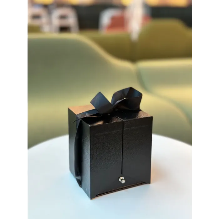 ÖZEL GÜLLÜ ÇEKMECELİ KUTU KURDELE