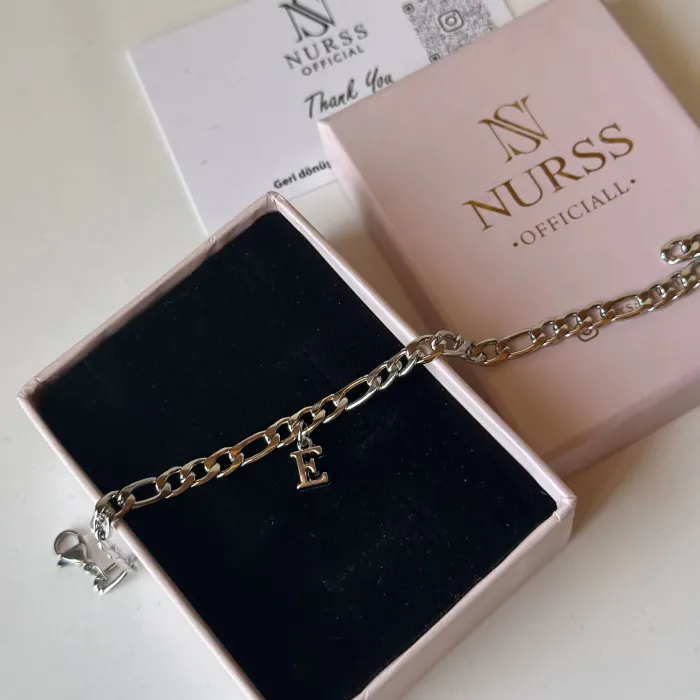 ÇELİK UNISEX HARFLİ BİLEKLİK ( tek adettir)