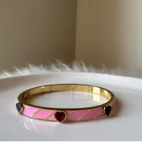 ÇELİK KELEPÇE PEMBE KALP TAŞLI