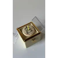 Doğum günü/ üflemeli dönen kutu (krem)