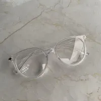 İTHAL ŞEFFAF GÖZLÜK