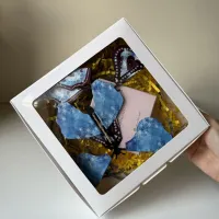 UÇAN KELEBEKLİ HEDİYE KUTUSU