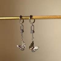 SALLANTILI KELEBEK KÜPE ÇELİK