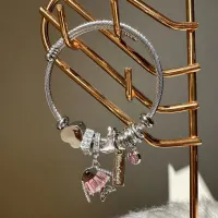 TAŞLI BALIK ÇELİK BİLEKLİK PEMBE