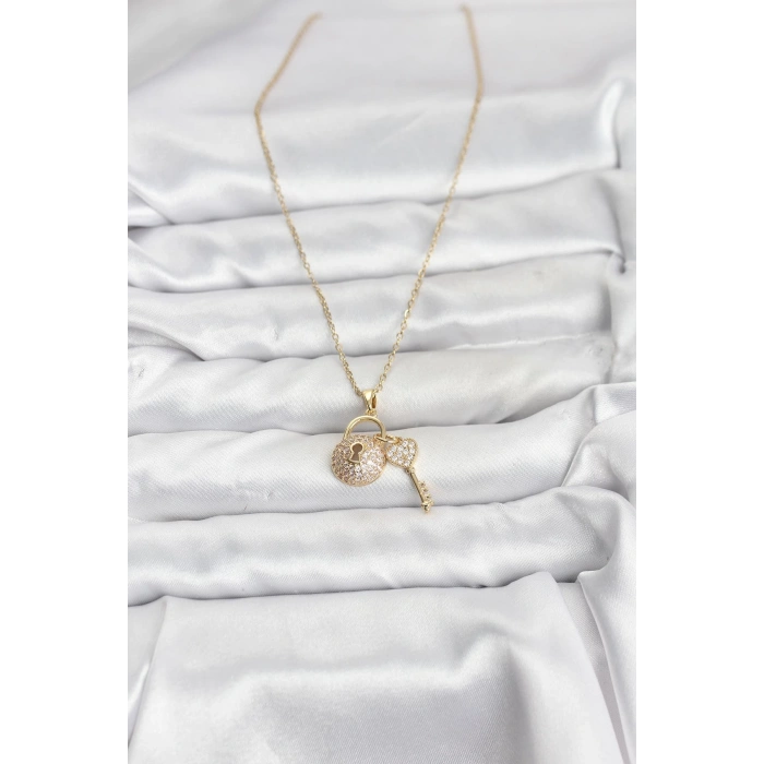 Nevamel® 316L Çelik Zincir Gold Renk Kilit Anahtar Model Zirkon Taşlı Kadın Kolye 5886