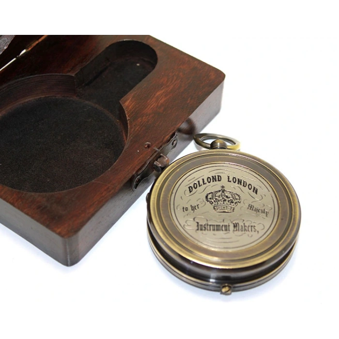 Nevamel Ahşap Kutulu Üzeri Desenli Pirinç Pusula