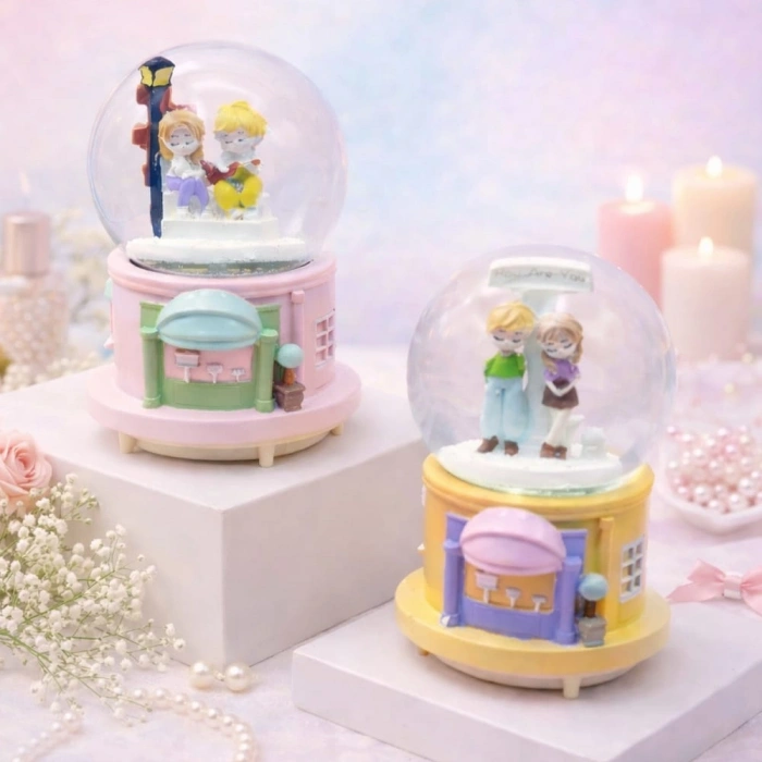 Nevamel® Büyük Boy Mutlu Aşıklar Tasarımlı Otomatik Kar Küresi