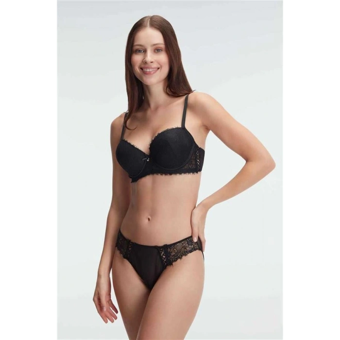 Nevamel® Destekli Dolgulu Balenli Kaplı Dantel Detaylı Sütyen Slip İç Çamaşırı Takım